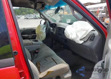 2002 Ford F-150 Lariat/Xlt from USA, damaged, VIN 1FTRW08L02KA85840